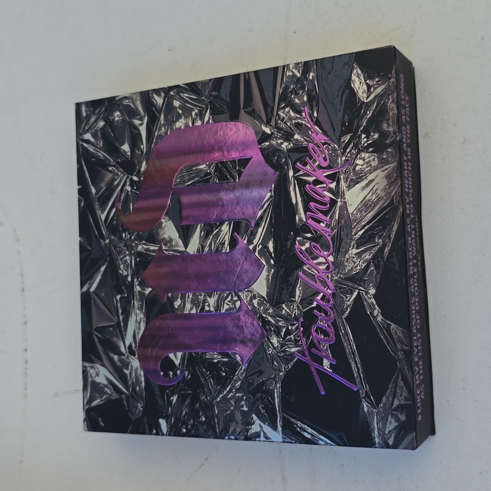 Urban decay eyeshadow palette